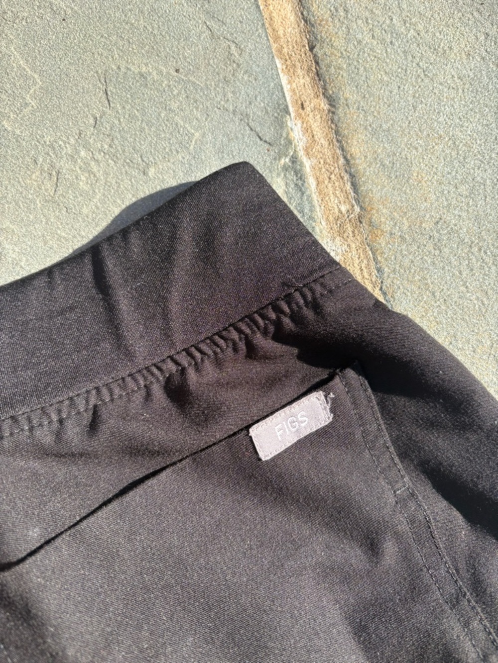 FIGS Zamora Jogger Scrub Pants - Picture 10 of 10
